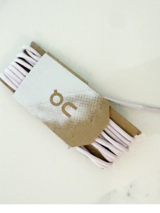 On Running Shoes - ON Cloud Running Shoe Laces NEW in white